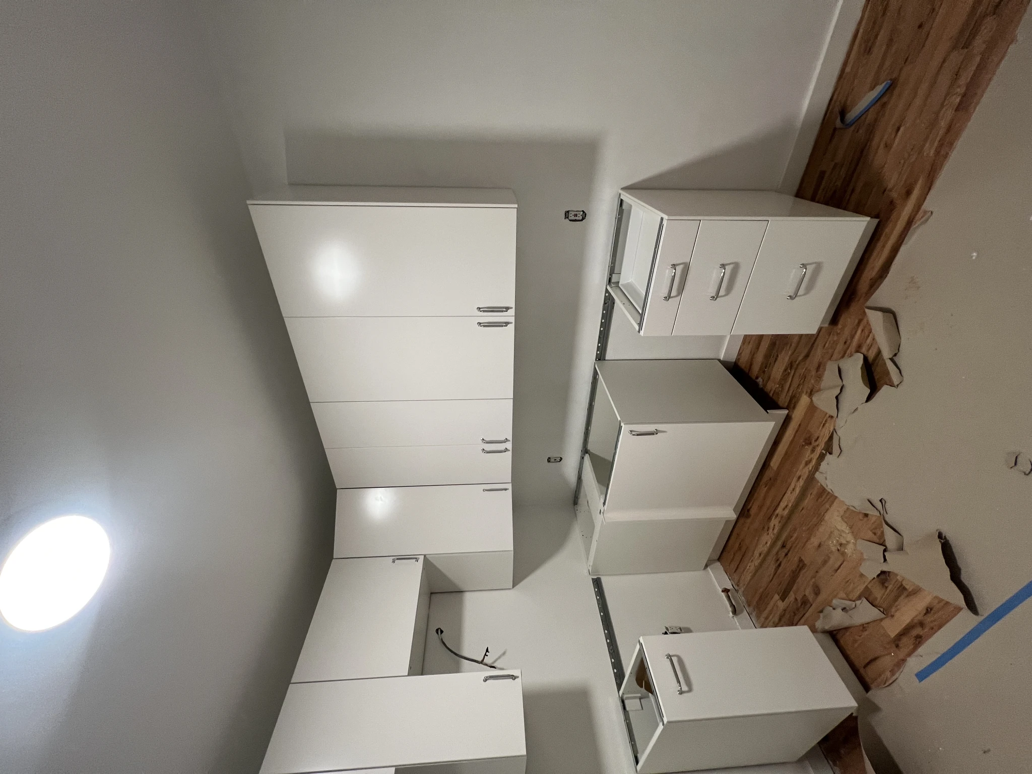 Compact White Kitchen Install — photo 1